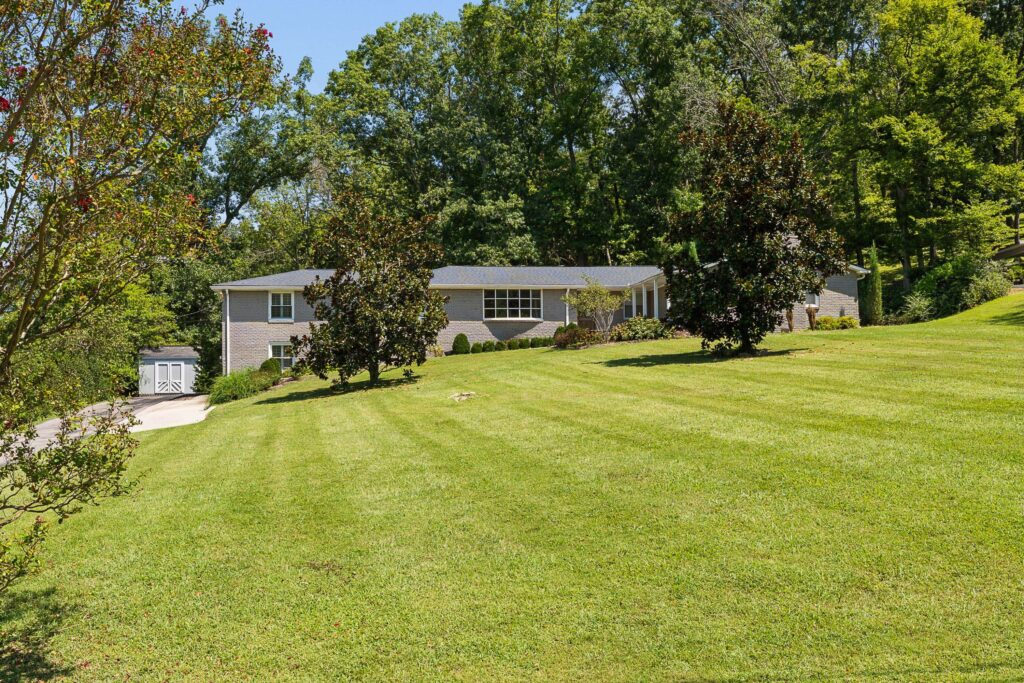 Open House – 805 Cammack Ct, West Meade Hills